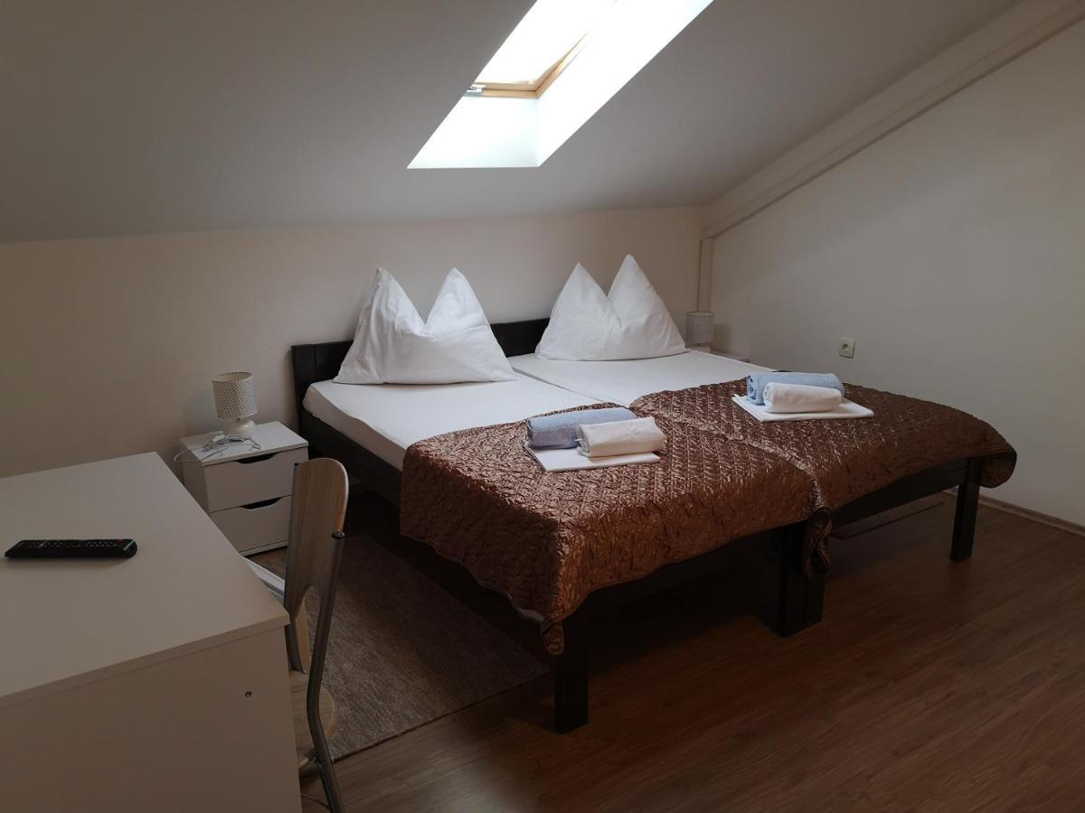 Dva Dukata Bed & Breakfast Biograd Na Moru Eksteriør bilde